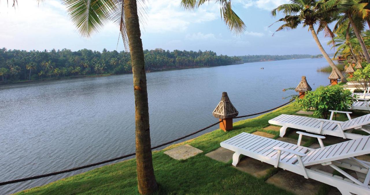 Fragrant Nature Backwater Resort & Ayurveda Spa Коллам Экстерьер фото