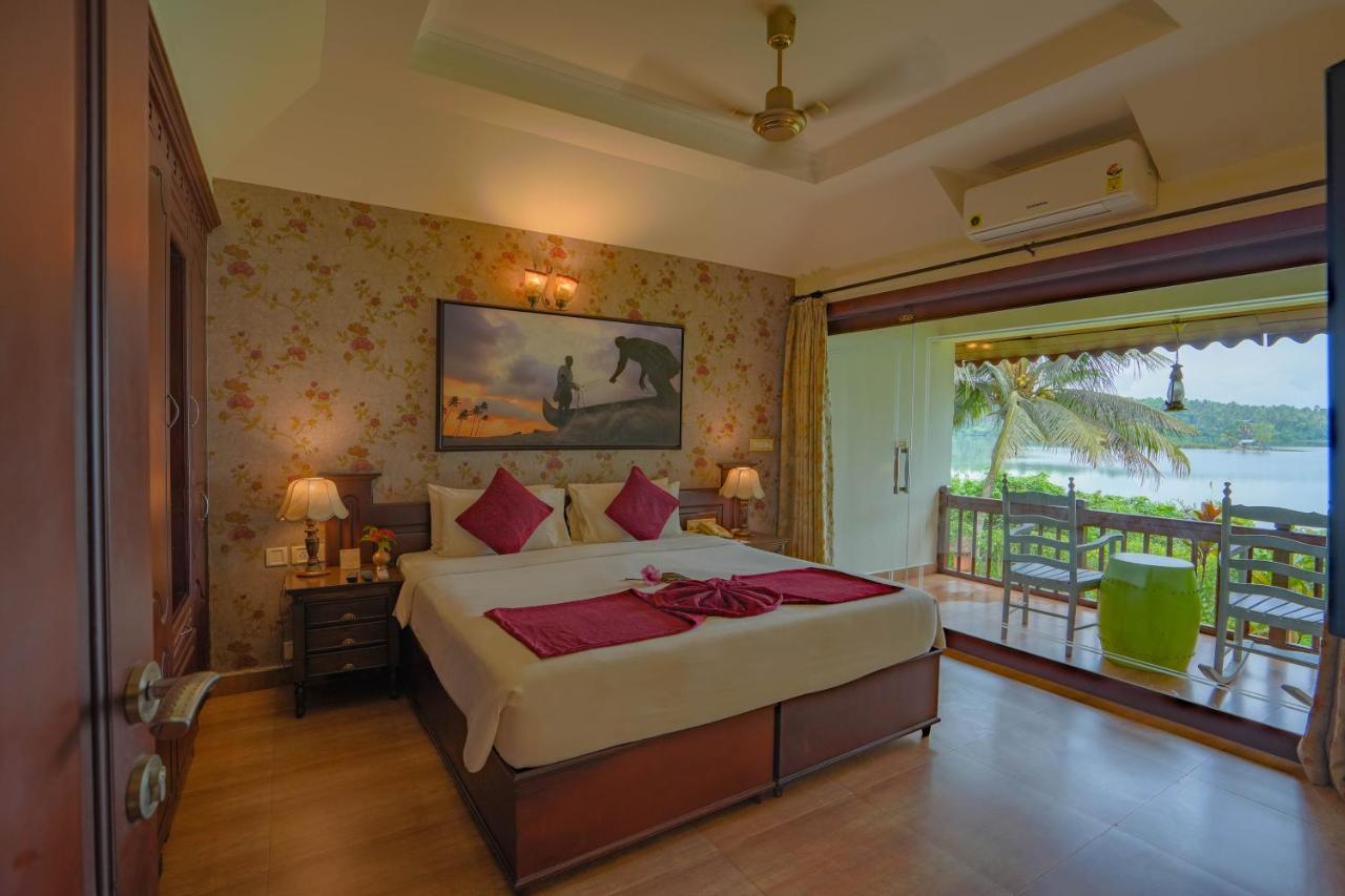 Fragrant Nature Backwater Resort & Ayurveda Spa Коллам Экстерьер фото